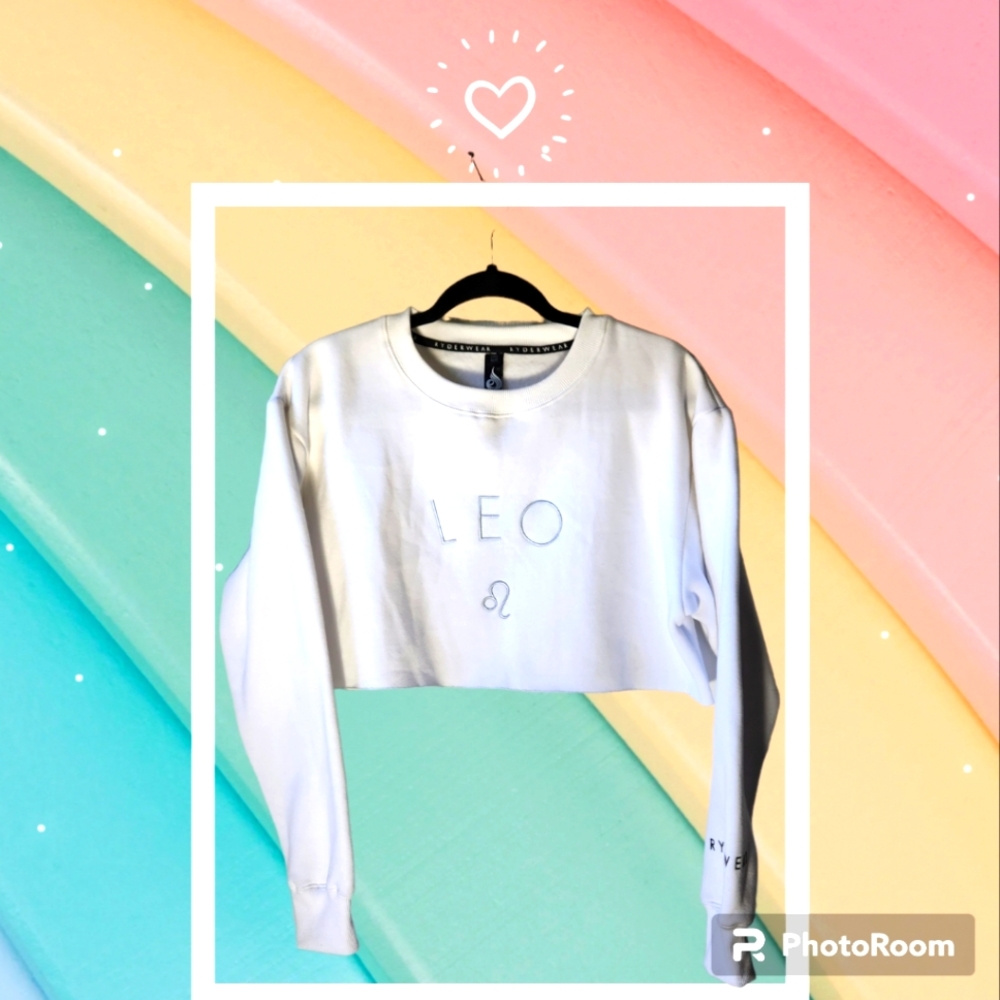 NWT Ryderwear white "LEO" cropped sweatshirt women's size OS